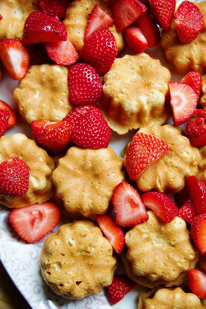 Pound Cake With Whipped Cream Strawberries Biscuit